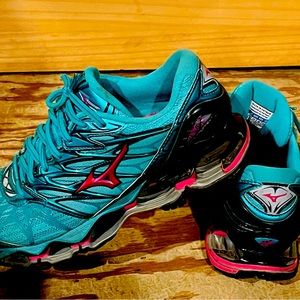 Mizuno Women's Running Sneaker